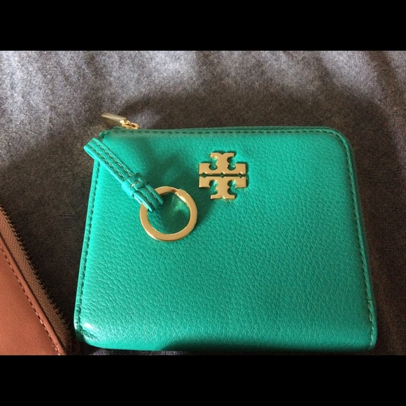 Wallet’s sold all - Picture 3 of 8